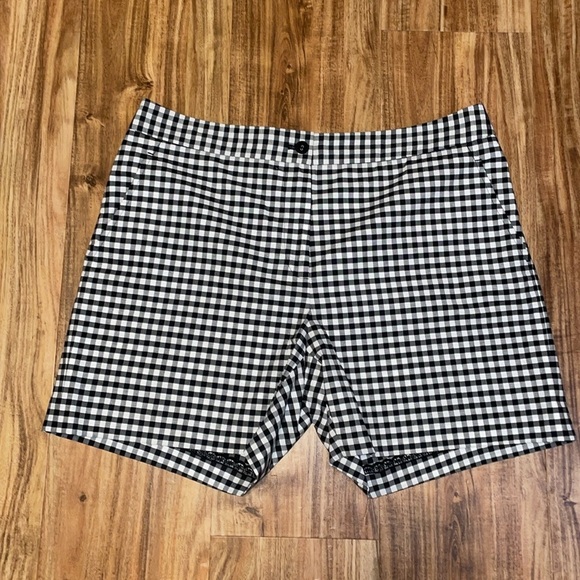 J Mclauglin women’s shorts 8 medium twill gingham black white pockets stretch 5” - Picture 1 of 8